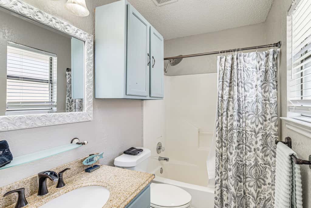 Luxury Lake Granbury Home: Dock, Hot Tub & Decks!