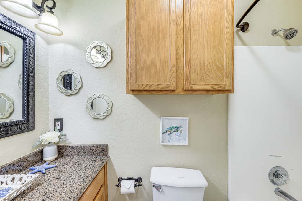 Luxury Lake Granbury Home: Dock, Hot Tub & Decks!