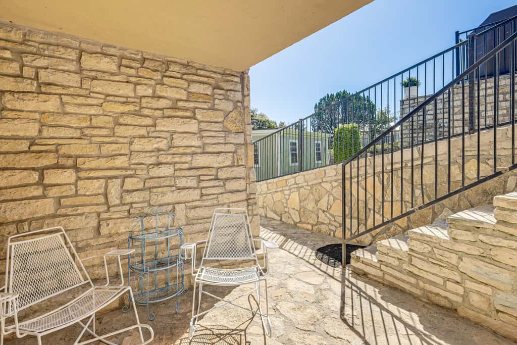 Luxury Lake Granbury Home: Dock, Hot Tub & Decks!
