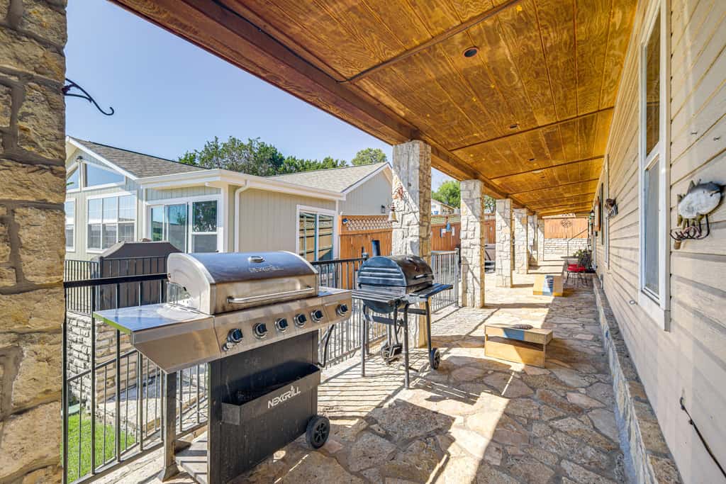 Luxury Lake Granbury Home: Dock, Hot Tub & Decks!