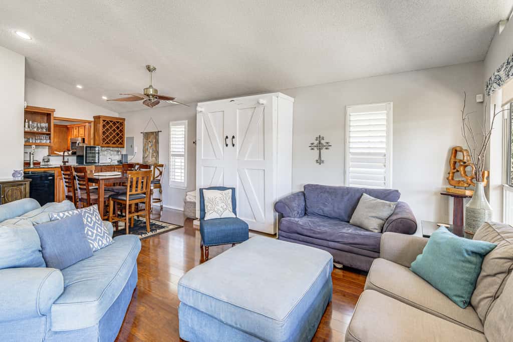 Luxury Lake Granbury Home: Dock, Hot Tub & Decks!