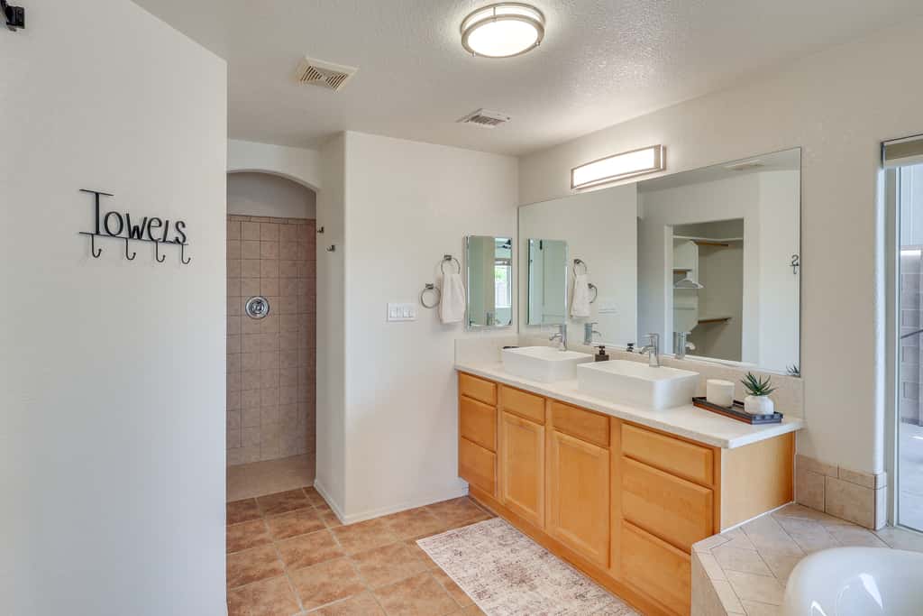 1 Mi to Golf Course: Yuma Oasis w/ Furnished Patio