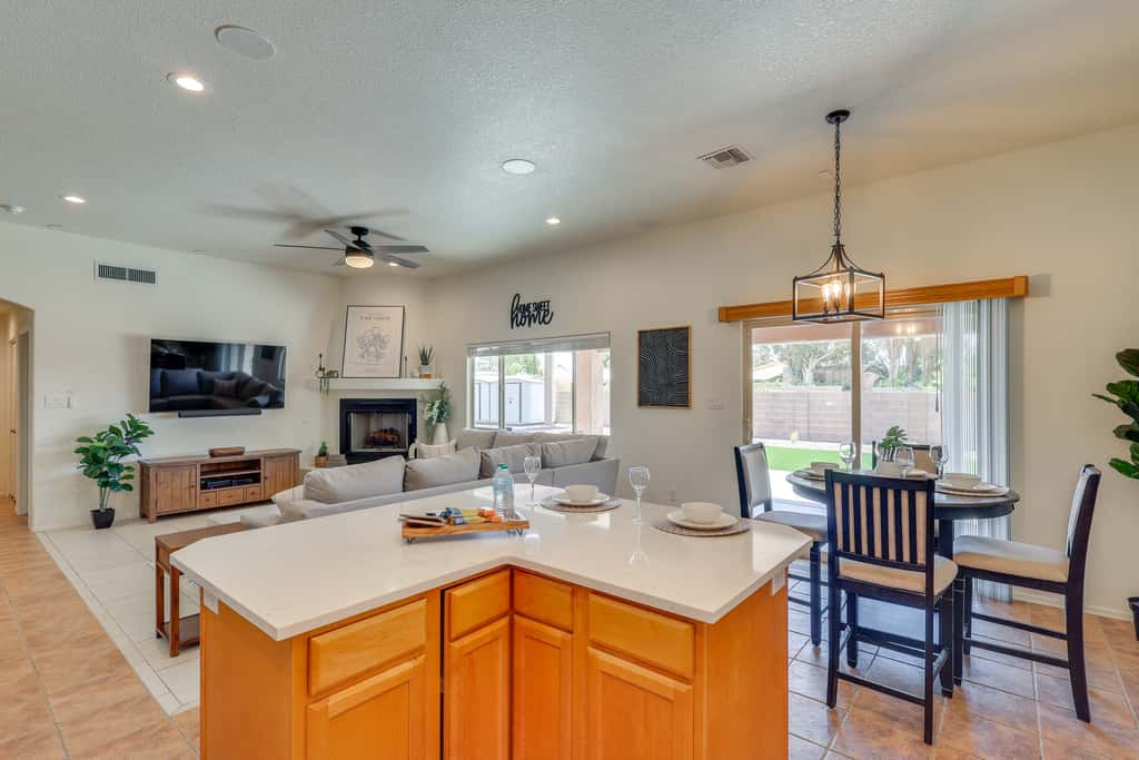 1 Mi to Golf Course: Yuma Oasis w/ Furnished Patio