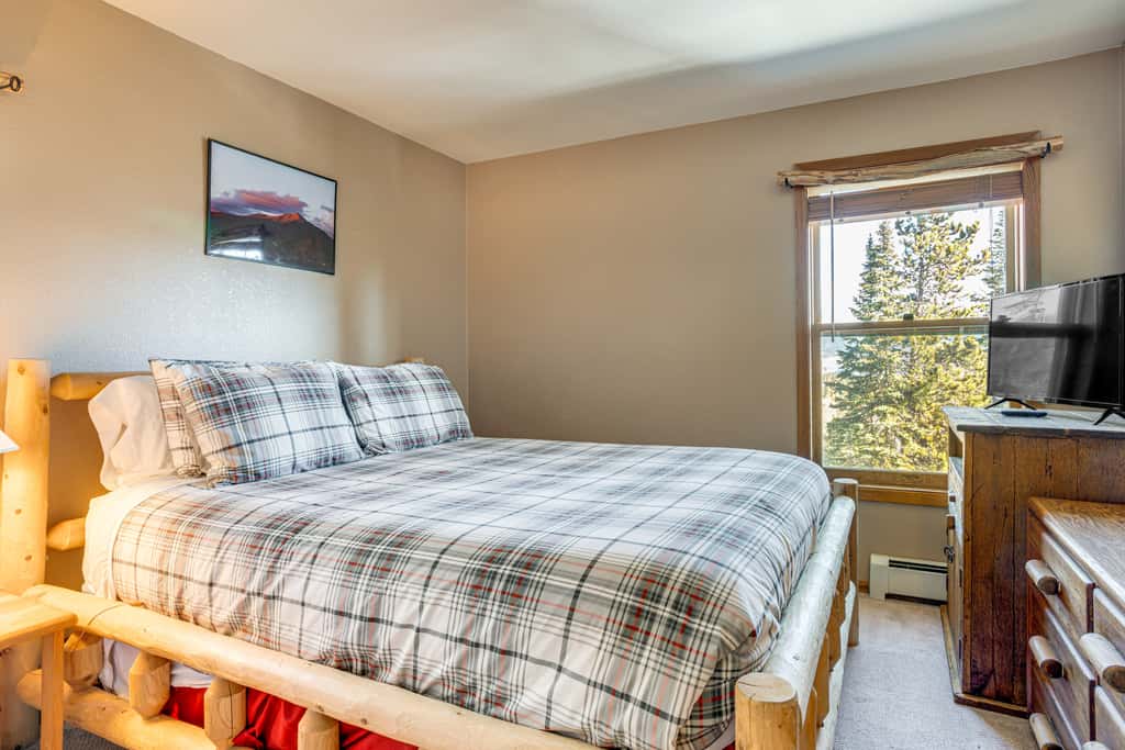 Relax in our hot tub after world class skiing