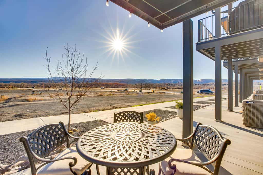 Mtn-View Balcony: Riverside Grand Junction Home!
