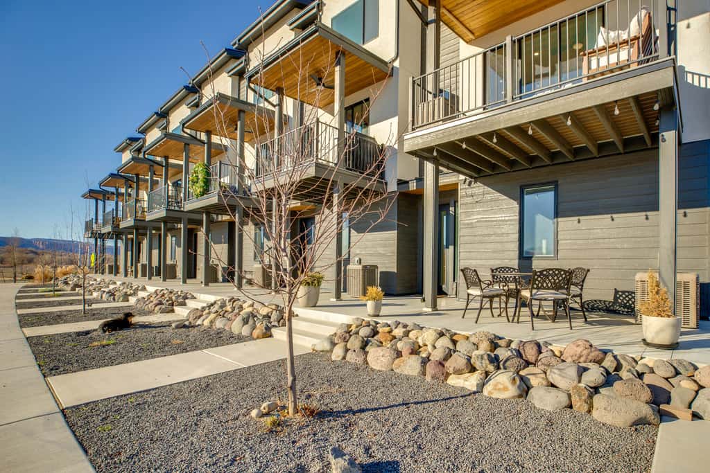 Mtn-View Balcony: Riverside Grand Junction Home!