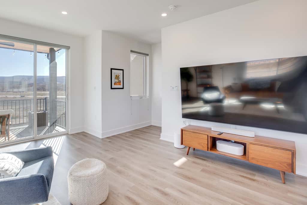 Mtn-View Balcony: Riverside Grand Junction Home!