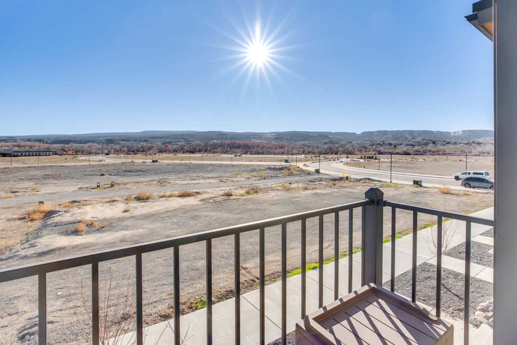 Mtn-View Balcony: Riverside Grand Junction Home!
