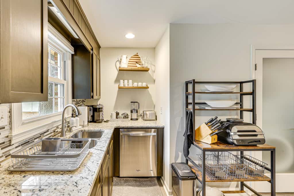 Walk to Powderhouse Polo Fields: Aiken Getaway