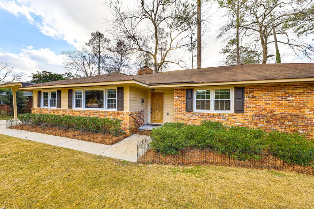Walk to Powderhouse Polo Fields: Aiken Getaway