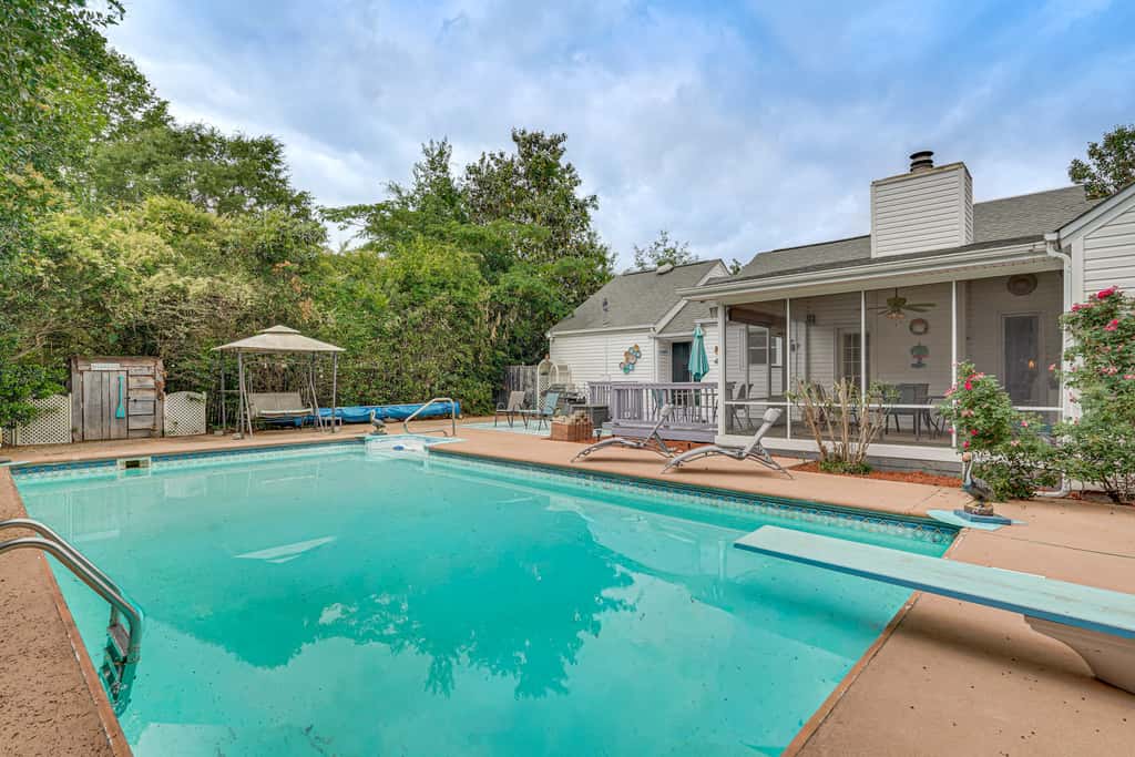 Screened Porch, Private Pool! Family Home in Aiken