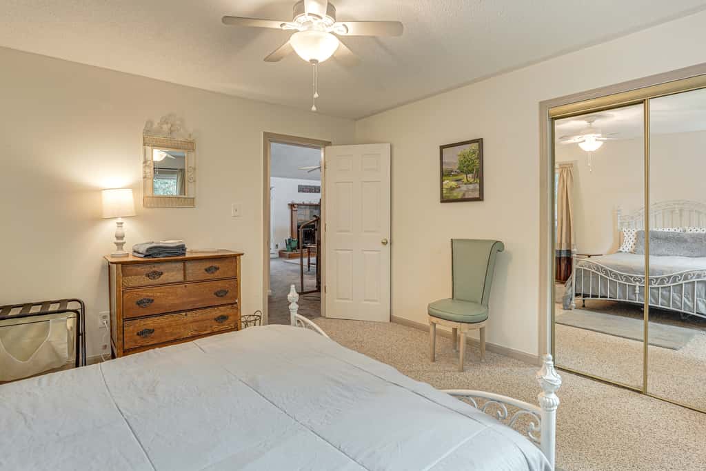 Screened Porch, Private Pool! Family Home in Aiken