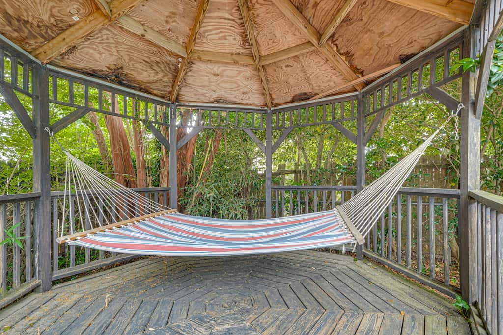 Screened Porch, Private Pool! Family Home in Aiken