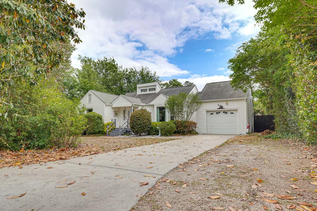 Screened Porch, Private Pool! Family Home in Aiken