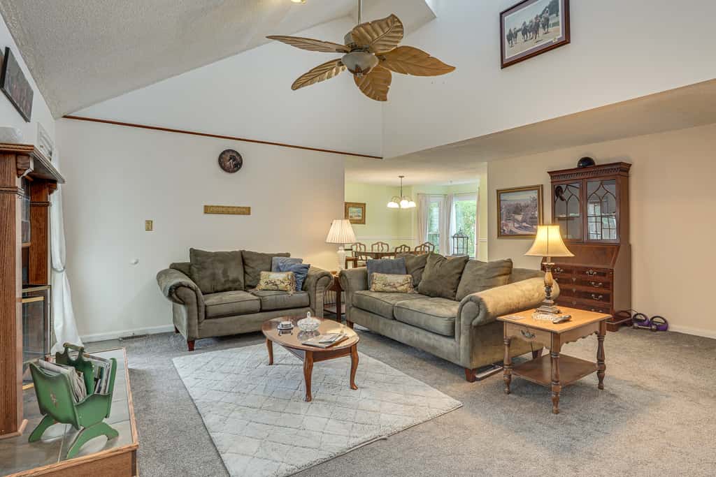 Screened Porch, Private Pool! Family Home in Aiken