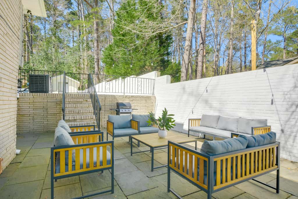 7 Mi to Dtwn Durham: Home w/ Hot Tub & Game Room!