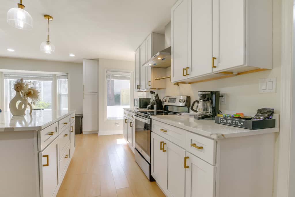 7 Mi to Dtwn Durham: Home w/ Hot Tub & Game Room!