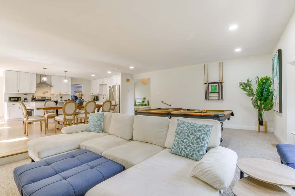 7 Mi to Dtwn Durham: Home w/ Hot Tub & Game Room!