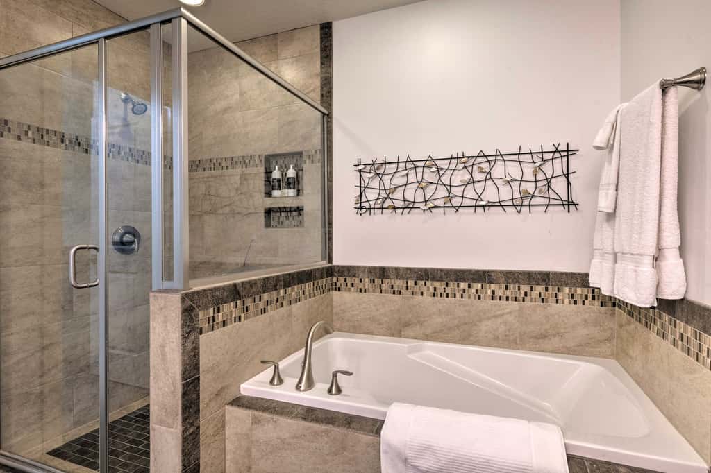 Modern Huntsville Resort Retreat w/ Deck & Hot Tub