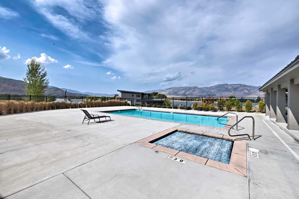 Modern Huntsville Resort Retreat w/ Deck & Hot Tub