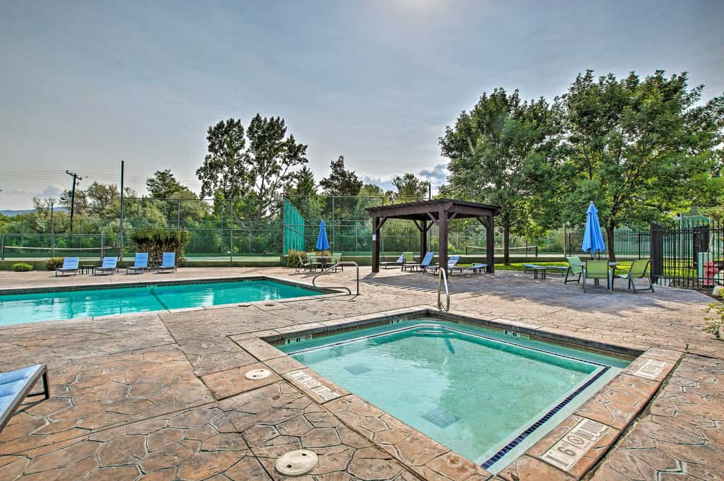 Contemporary Family Condo by Pineview Reservoir!
