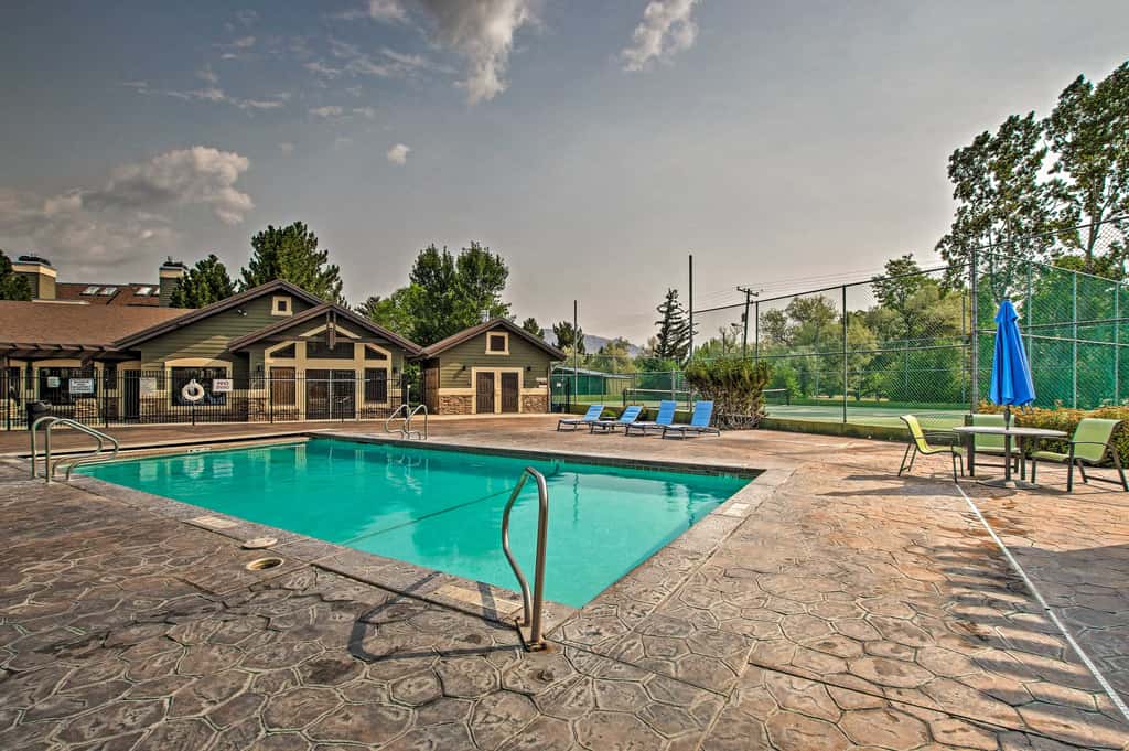 Contemporary Family Condo by Pineview Reservoir!