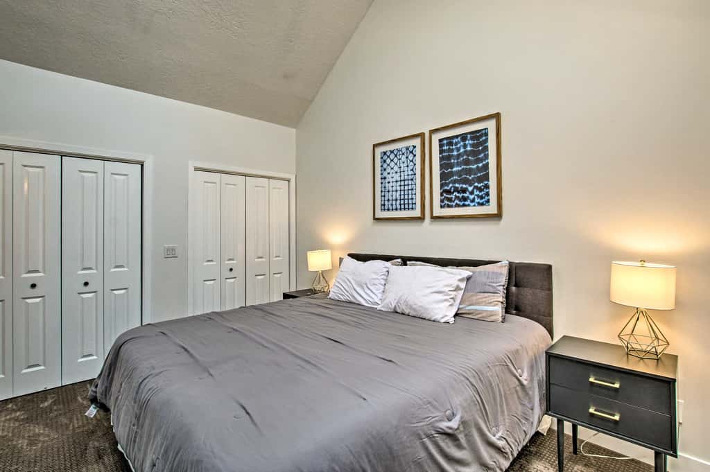 Contemporary Family Condo by Pineview Reservoir!