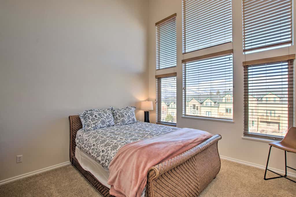 2-Condo Property w/ Mtn Views by Golf & Ski Resort