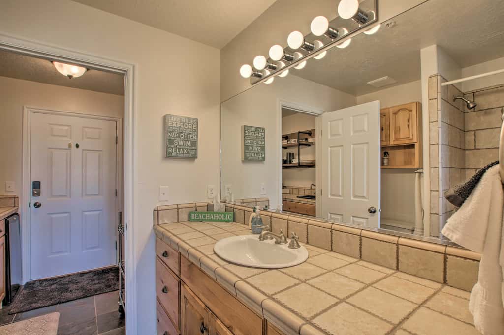 2-Condo Property w/ Mtn Views by Golf & Ski Resort