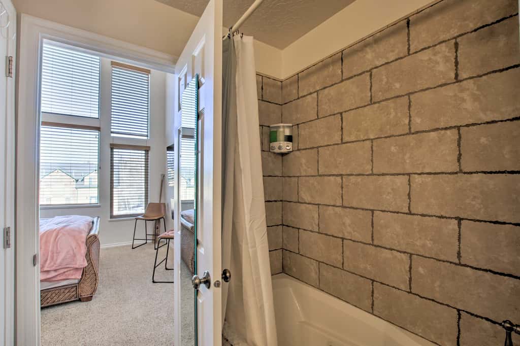 2-Condo Property w/ Mtn Views by Golf & Ski Resort