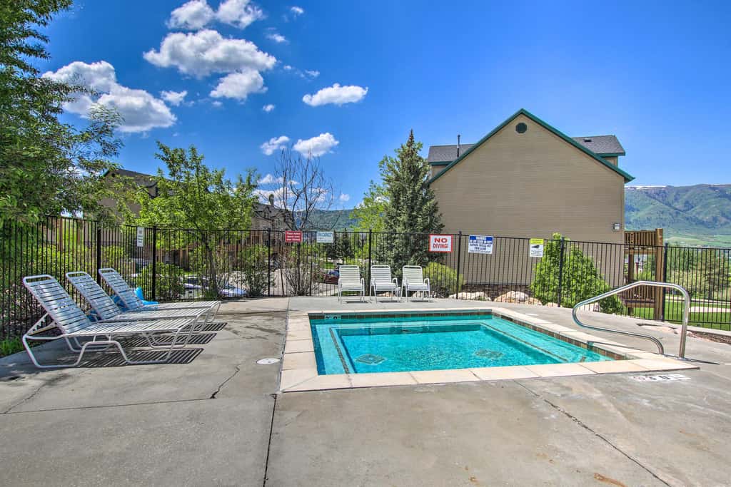 2-Condo Property w/ Mtn Views by Golf & Ski Resort