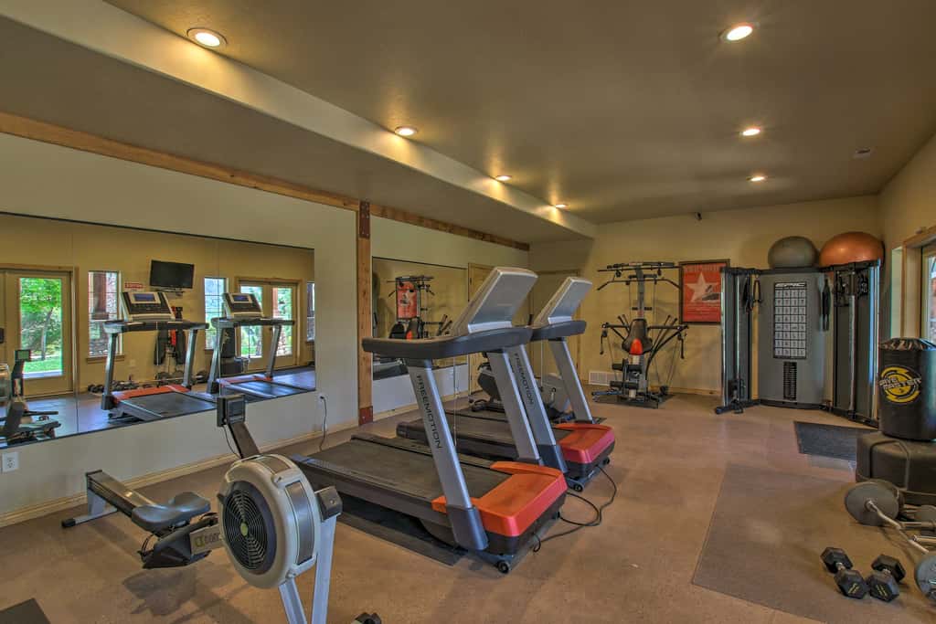 2-Condo Property w/ Mtn Views by Golf & Ski Resort