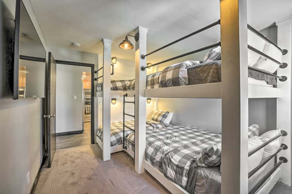 ‘The Bunk House’ - Ski-In/Ski-Out at Giant Steps!