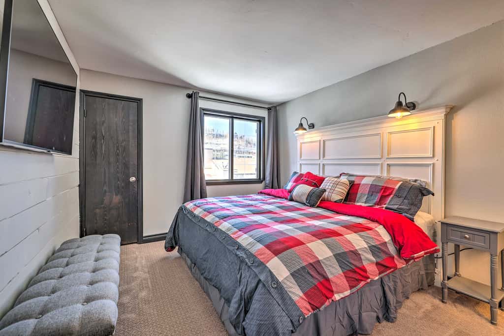 ‘The Bunk House’ - Ski-In/Ski-Out at Giant Steps!