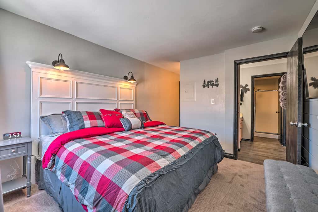 ‘The Bunk House’ - Ski-In/Ski-Out at Giant Steps!