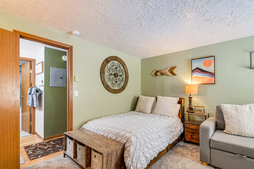 Mtn-View Condo w/ Trail Access in Brian Head