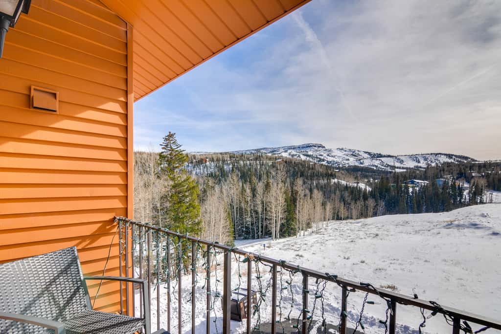 Mtn-View Condo w/ Trail Access in Brian Head