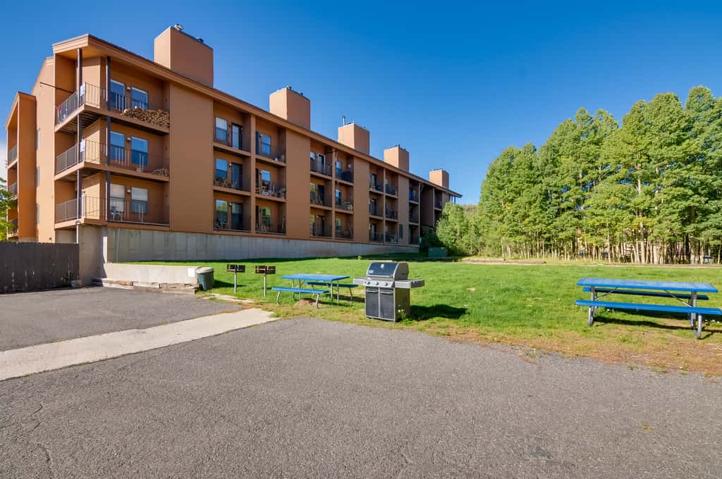 Mtn-View Condo w/ Trail Access in Brian Head