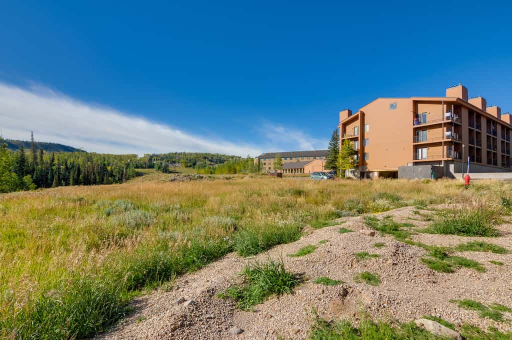 Mtn-View Condo w/ Trail Access in Brian Head