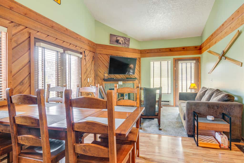 Mtn-View Condo w/ Trail Access in Brian Head