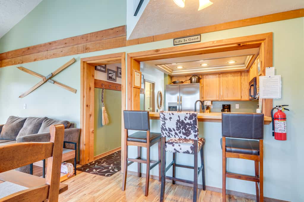 Mtn-View Condo w/ Trail Access in Brian Head