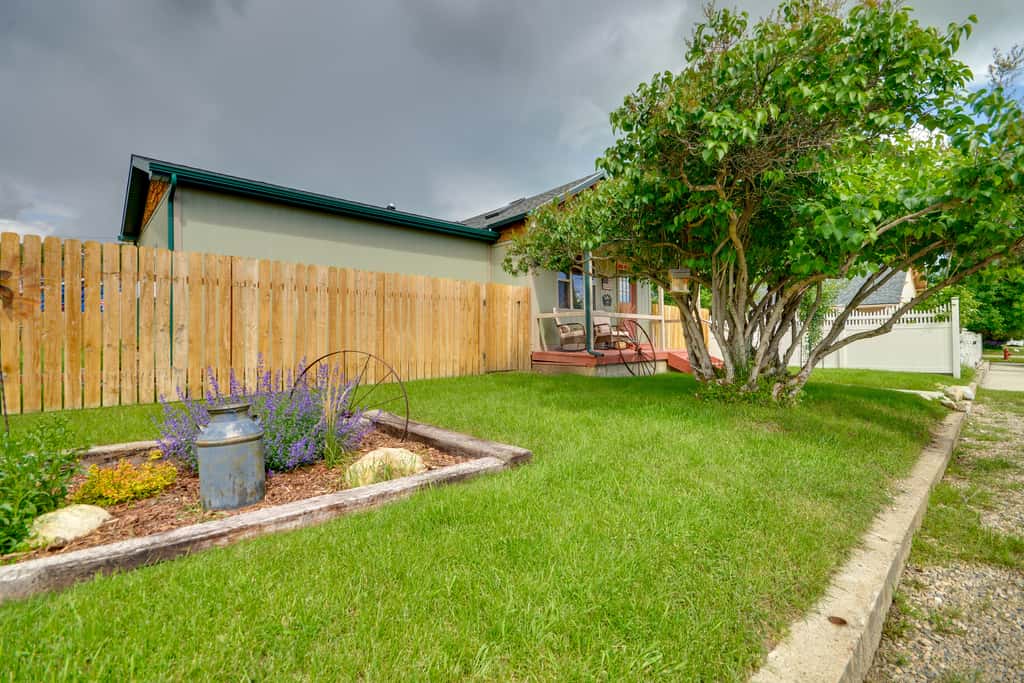 Red Lodge Retreat w/ Hot Tub: 3 Blocks to Downtown
