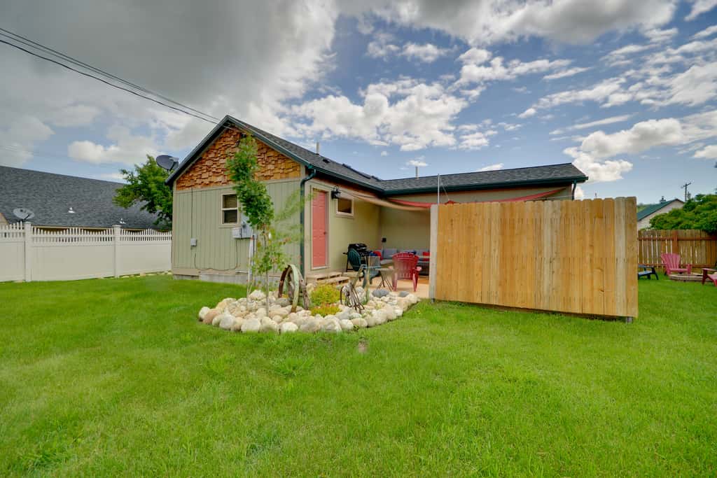 Red Lodge Retreat w/ Hot Tub: 3 Blocks to Downtown