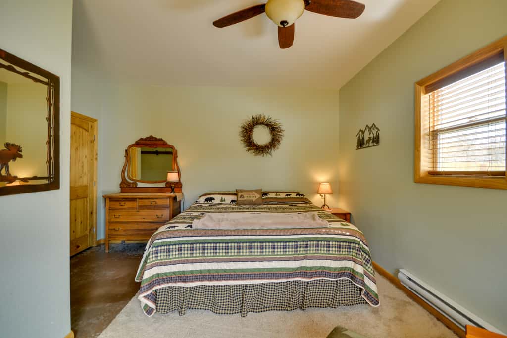 Red Lodge Retreat w/ Hot Tub: 3 Blocks to Downtown