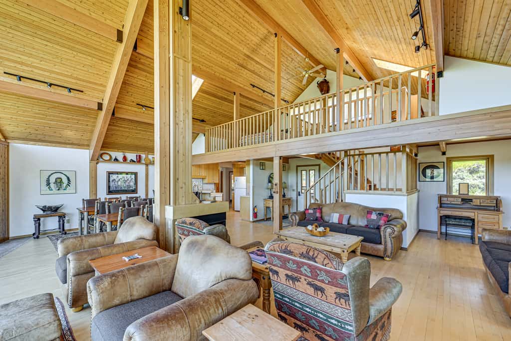 1 Mi to Dtwn Red Lodge: Mtn-View Cabin Getaway