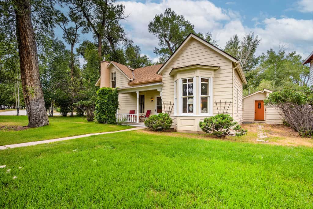 Charming Buena Vista Creekside Home: Walk to Main!