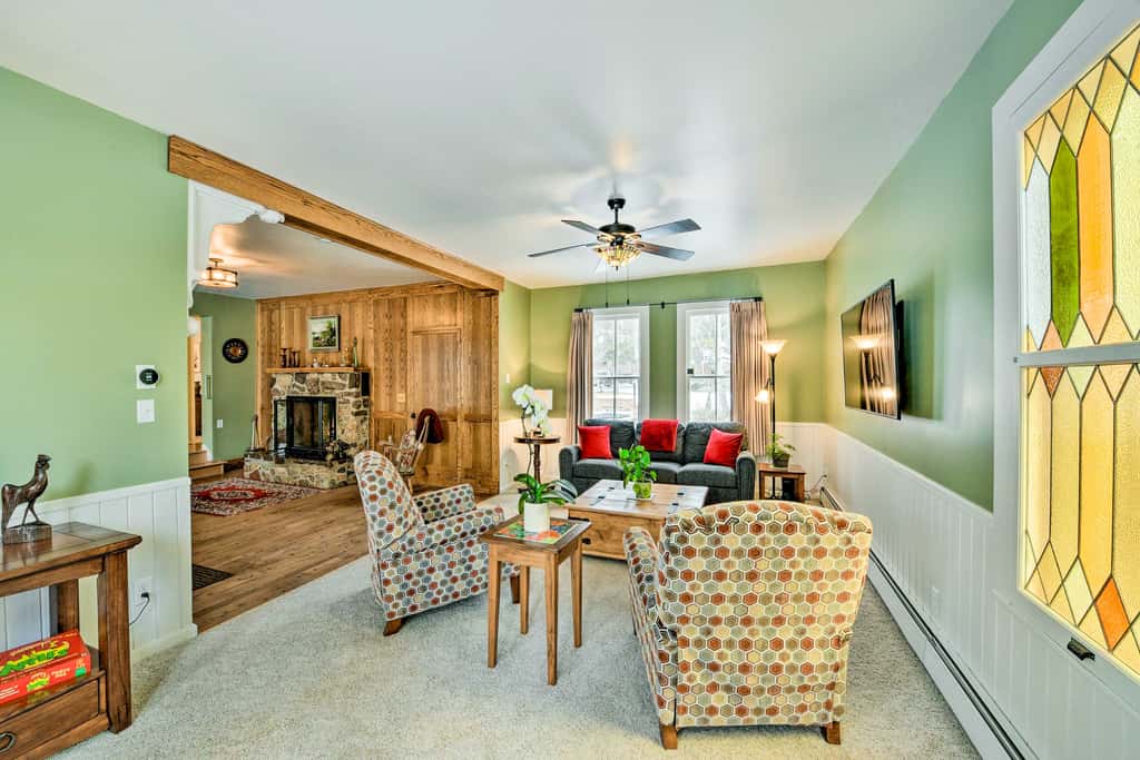 Charming Buena Vista Creekside Home: Walk to Main!