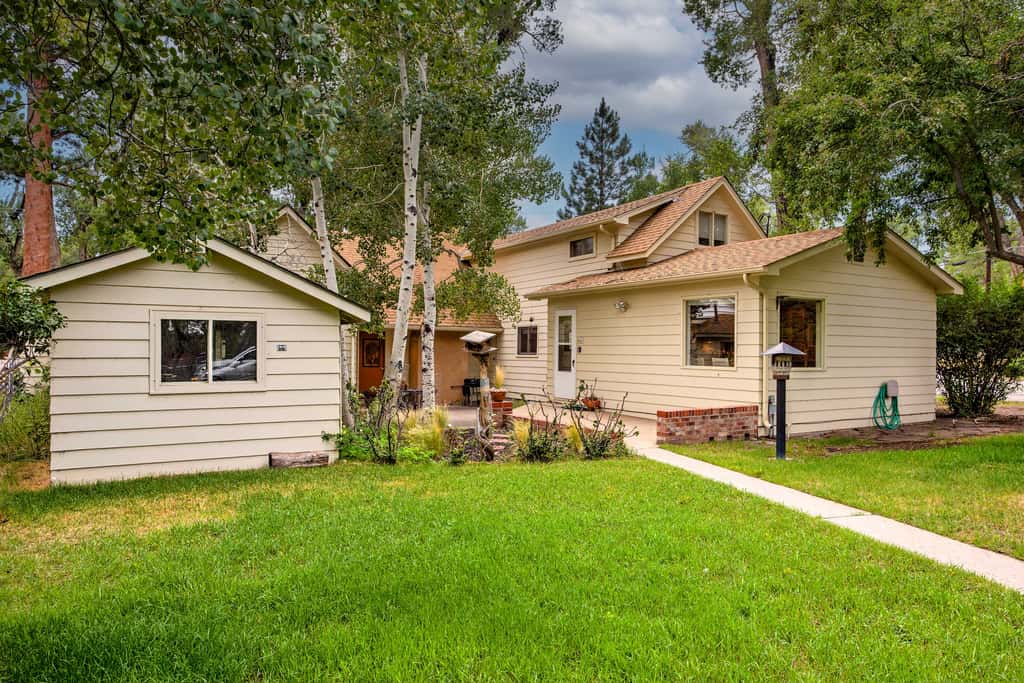 Charming Buena Vista Creekside Home: Walk to Main!
