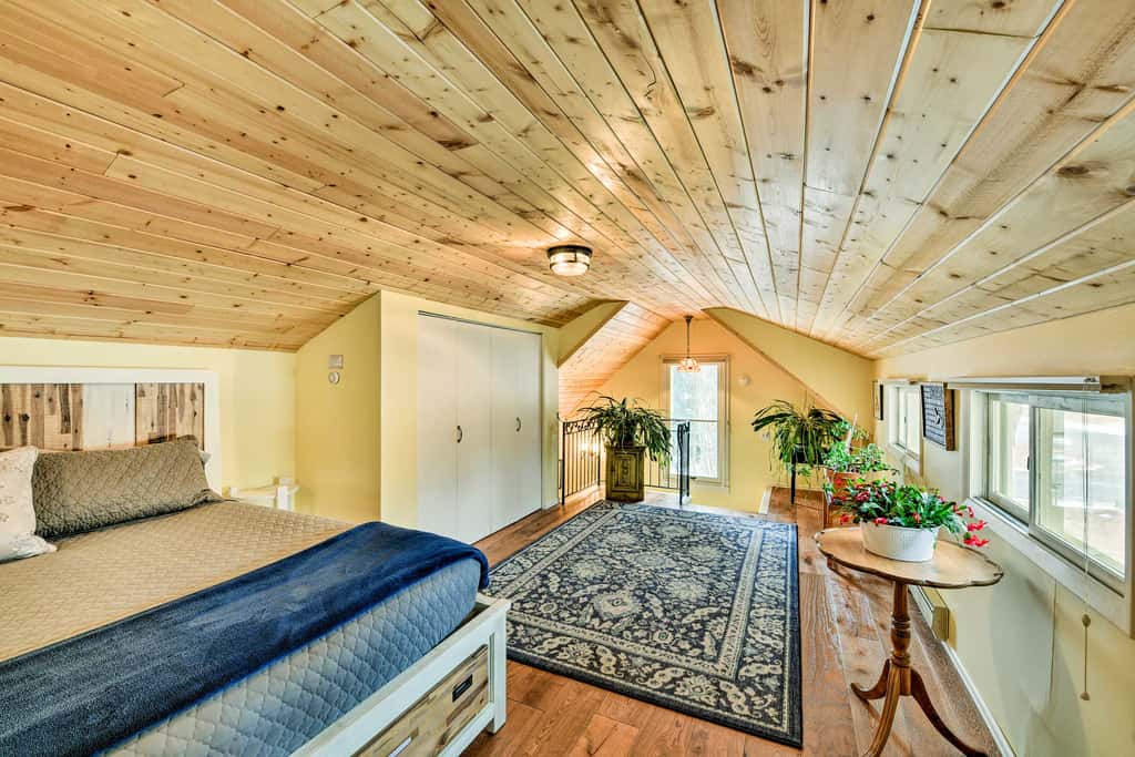 Charming Buena Vista Creekside Home: Walk to Main!