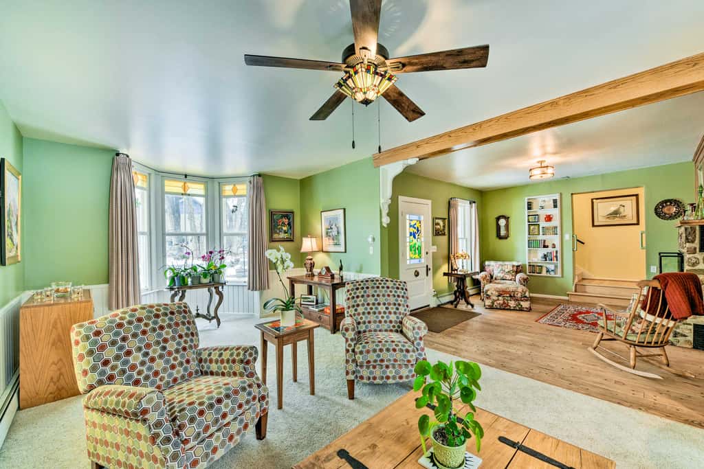 Charming Buena Vista Creekside Home: Walk to Main!
